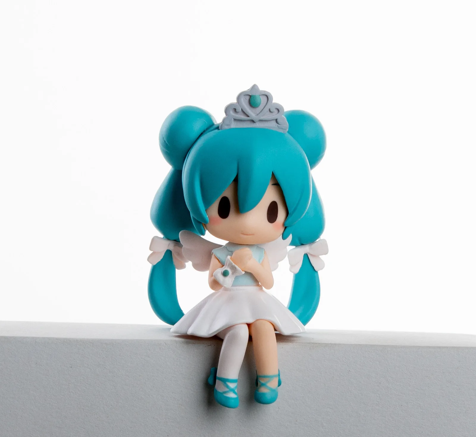 Original Hatsune Miku Anime Figures angel Cute Mini Figurine Collectible Model Doll Children Desk Decoration Toys Kids Gifts