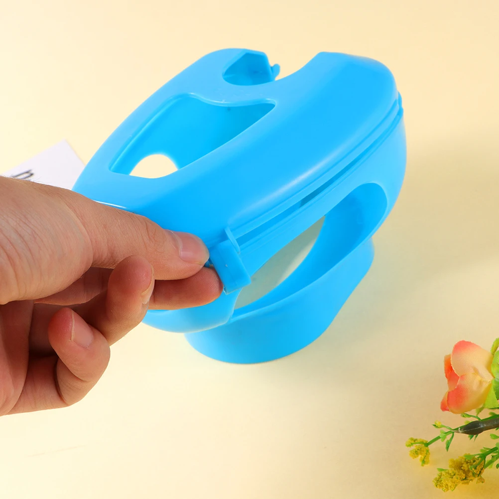 

2Pcs Pigeon Fixed Tool Plastic Feeding Holder Convenient Fixator for Bird Parrot Pigeon Supplies Tool for Care