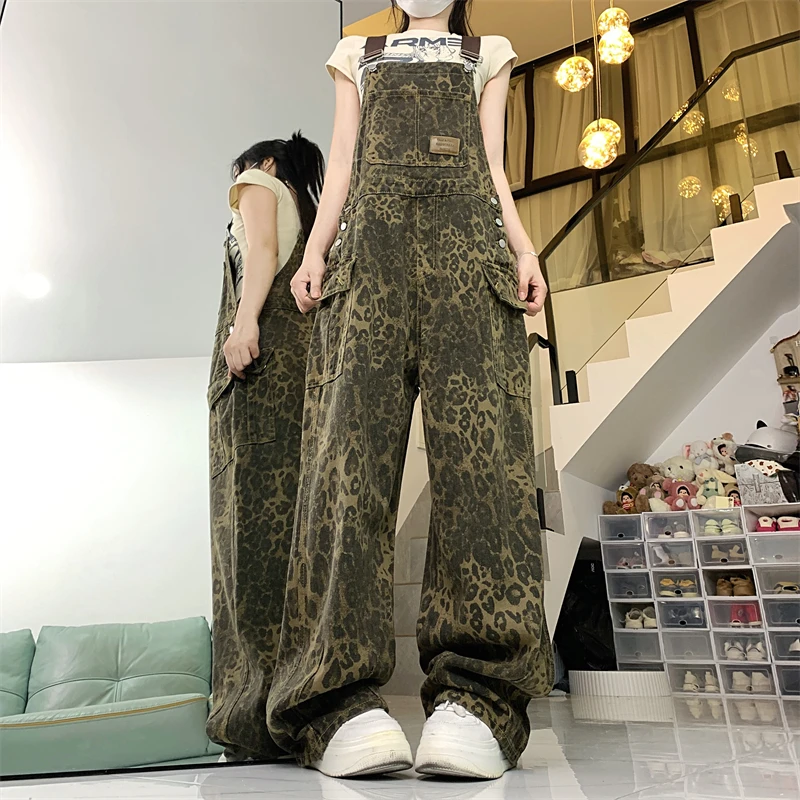 

Explosive Street Retro Leopard Pattern Backband Pants for Women, New Workwear, Straight Tube Loose Denim Casual Pants Trend 2024