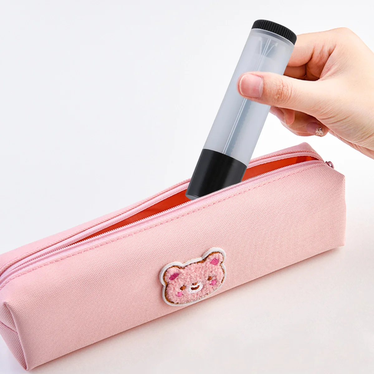 20 قطعة من أنابيب بلسم الشفاه الشفافة خفيفة الوزن ومتينة من البلاستيك حامل أحمر الشفاه القابل لإعادة الملء وزجاجة بلسم الشفاه DIY