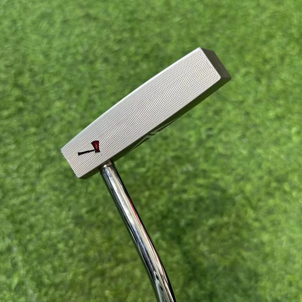 Royalaxe Golf Putters for Men Right Handed L-shaped Blade Putters for Men & Women Legal for Tournament Play 34 inches