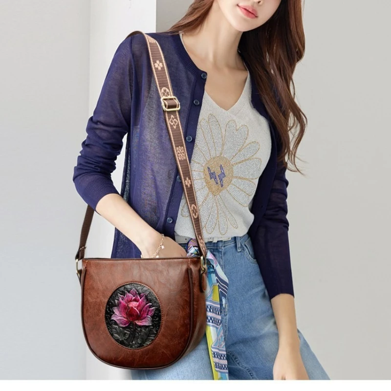 Hot-selling One Shoulder Women Bag Leather Small Bags 2026 New Multi-layer Big-capacity Crossbody Package Cowhide Messenger Pack