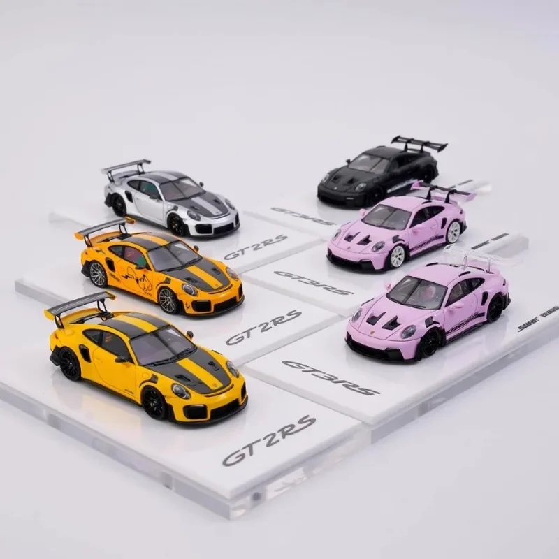 SUHE 1:64 Porsche 911GT3 RS 992 911GT2 RS modelo de resina, colección infantil de juguetes decorativos, regalos de Año Nuevo para amigos.