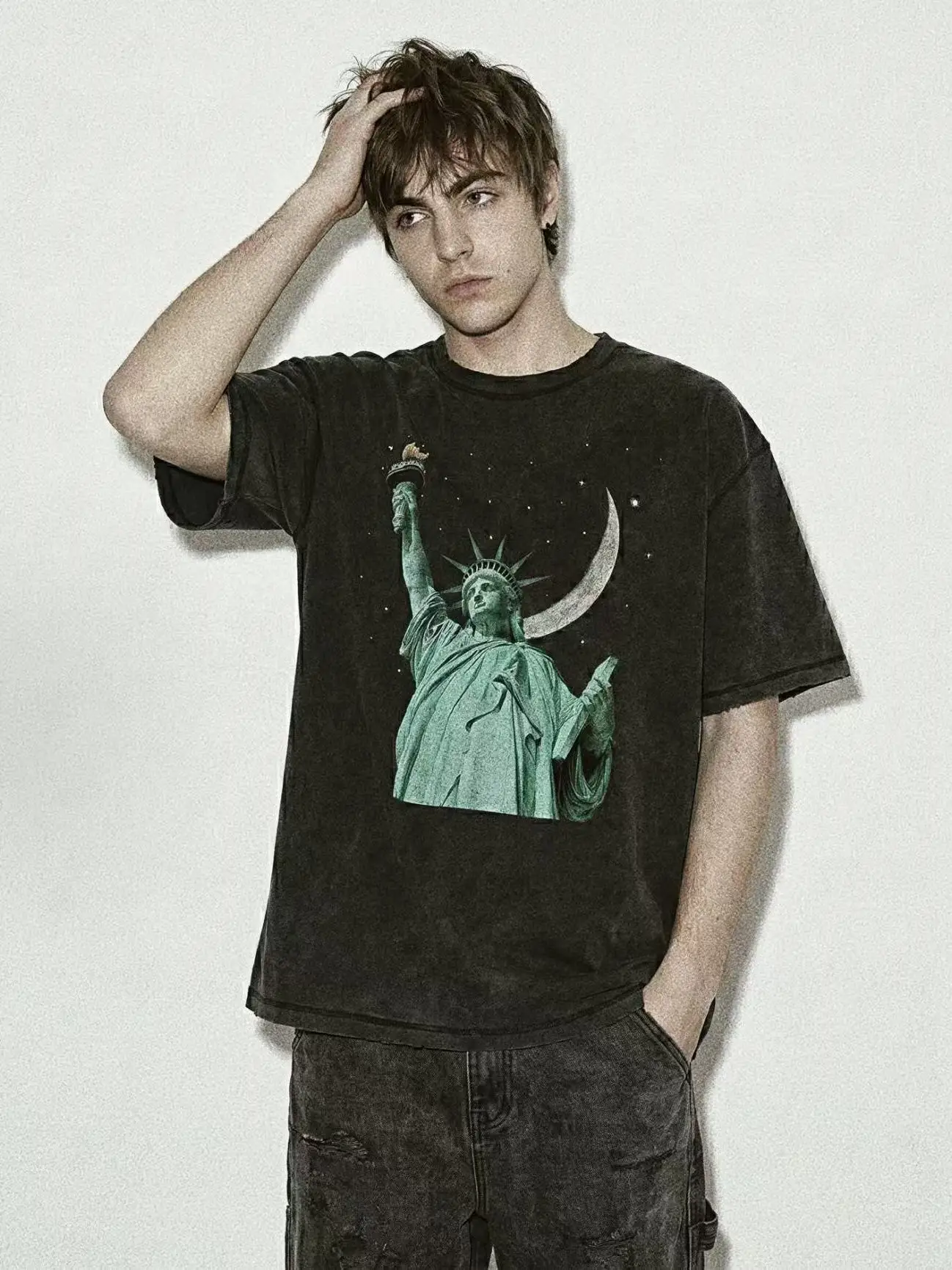 Washed out American Diamond Freedom Goddess Night  Graffiti Short Sleeve T-Shirt Men's Women's Trendy Brand Cotton round Neck