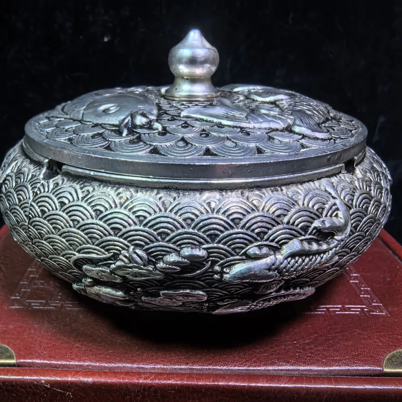 

Antique-Style Silver-Plated Alloy Republic of China Era Relief Double Fish Ashtray Pure Copper Chinese Style Craft Ornament