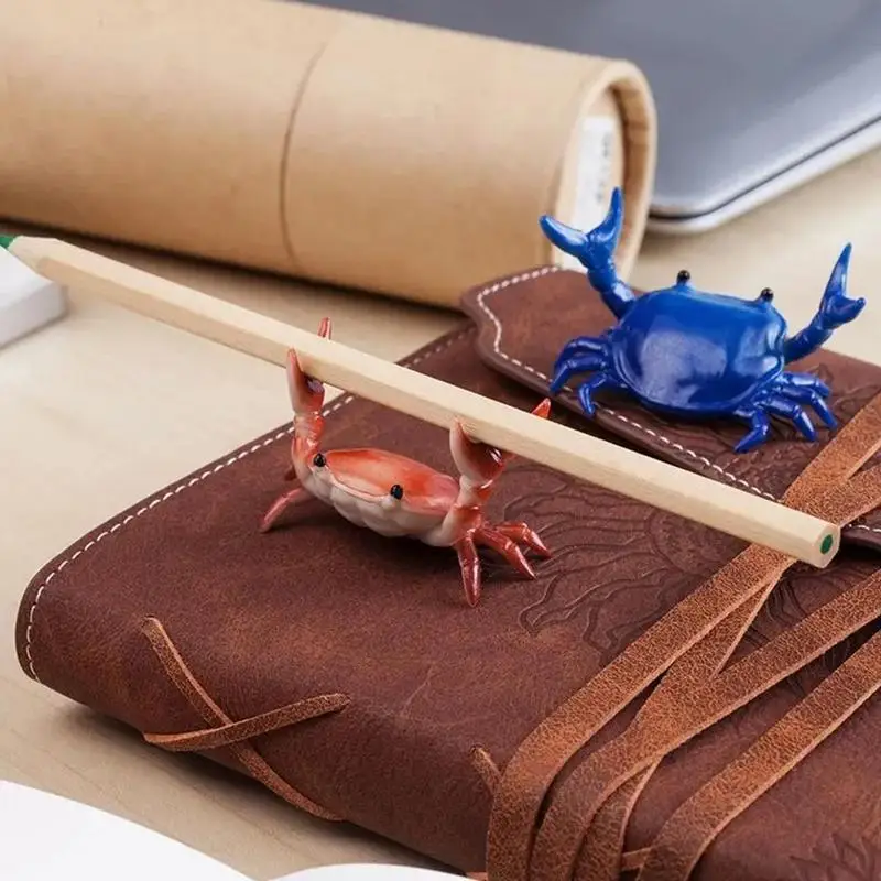 Crab Pen Holder Creative Weightlifting Crabs Pencil Holders Cute Pen Holder Stand Stationery Gift Home Decor Storage Pen Rack