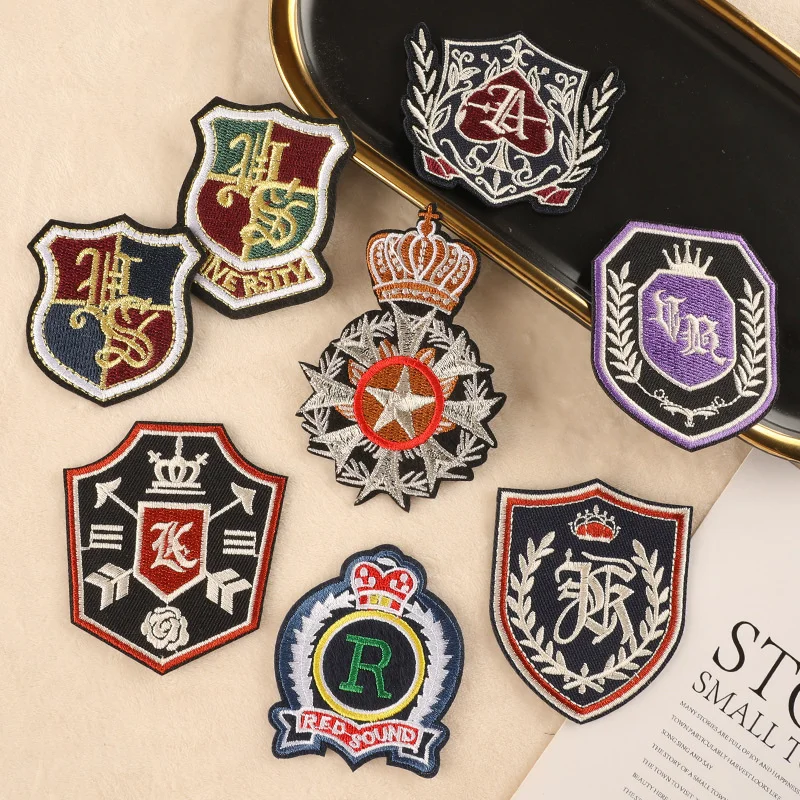 European style school uniform Iron On DIY embroidery badge Fashion crown logo embroidered patch Clothes badges armbands