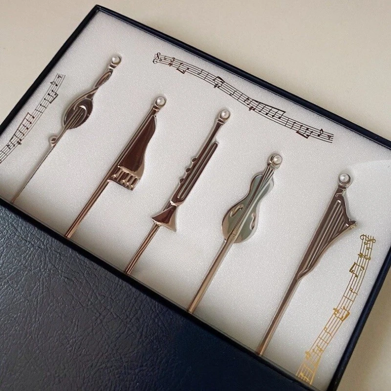 

Instrument music note series dessert spoon, fruit fork, medieval souvenir