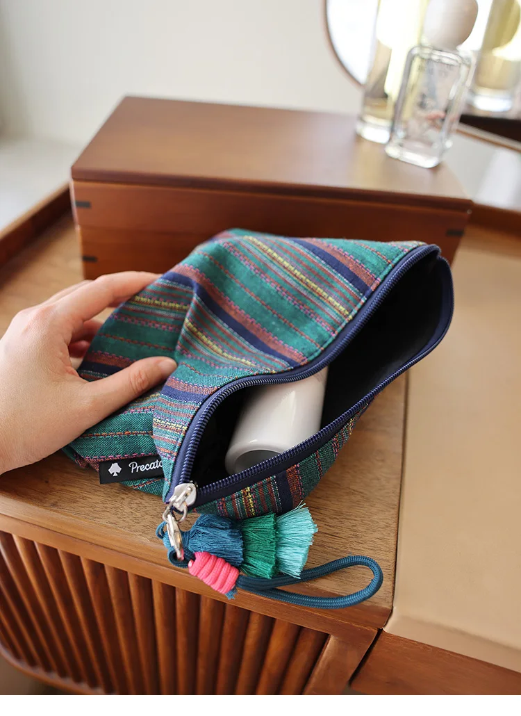 Bunt gestreifte Fransen-Anhänger-Make-up-Tasche im Ethno-Stil für Damen, mit Reißverschluss, für Reisen, tragbare Aufbewahrungstasche, Innenfutter-Tasche, Clutch – Detail 5