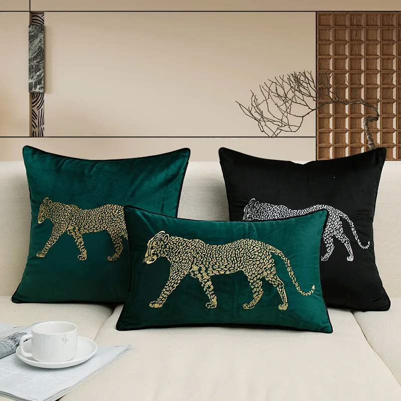 Modern Luxury Leopard Embroidery Cushion Cover High-end Velvet Vintage Throw Pillow Cover Home Hotel Sofa Decor Cushion Case