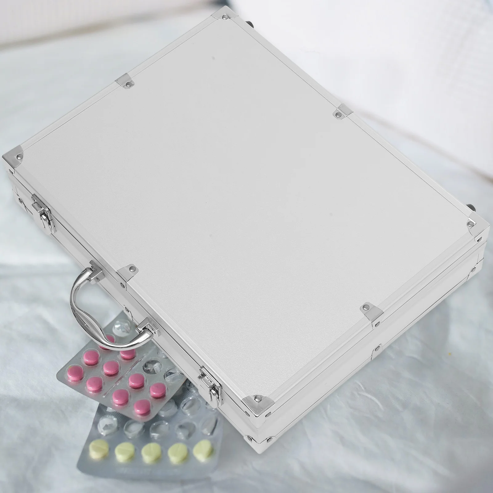 Aluminum Alloy Suitcase Multi-Purpose Aluminum Alloy Storage Case Medicine Case Tools Case Tools Box 37x28.5x7.5cm