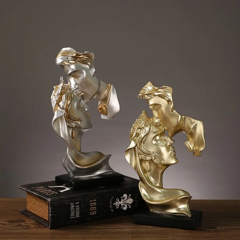 Nordic Creative Kissing Couple Statue Resin Home Decor Love Gift Handcrafted Figurine