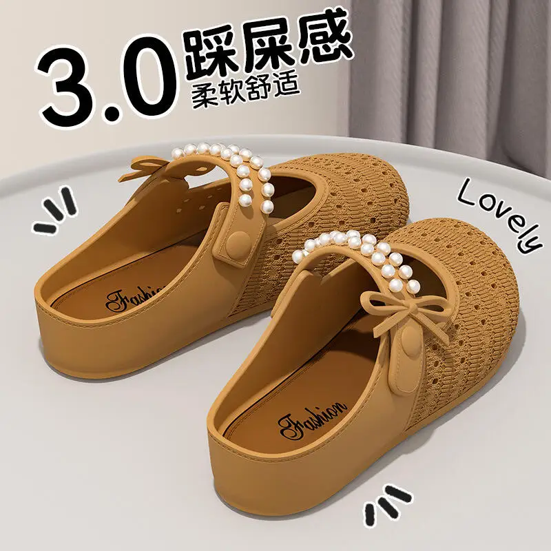 Hot 2026 New Summer Internet Celebrity Soft Comfort Poop Feeling Slippers Casual Fashion Versatile Beach Home Outdoor Slippers