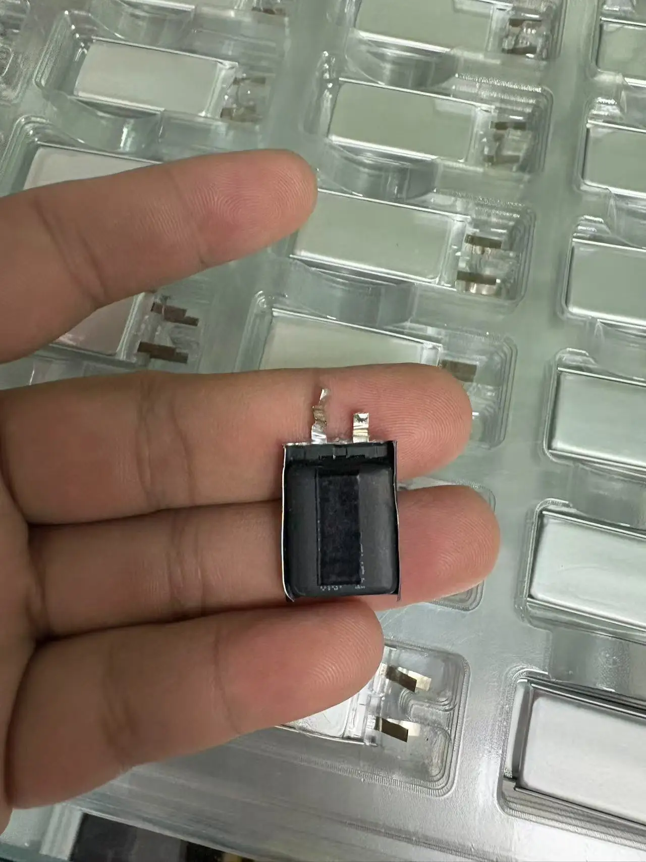 もっと買うつもり安い 401420 ポリマーリチウムリチウム電池 3.85V 155mAh ワイヤレスキーボードロケーター充電バッテリー保護