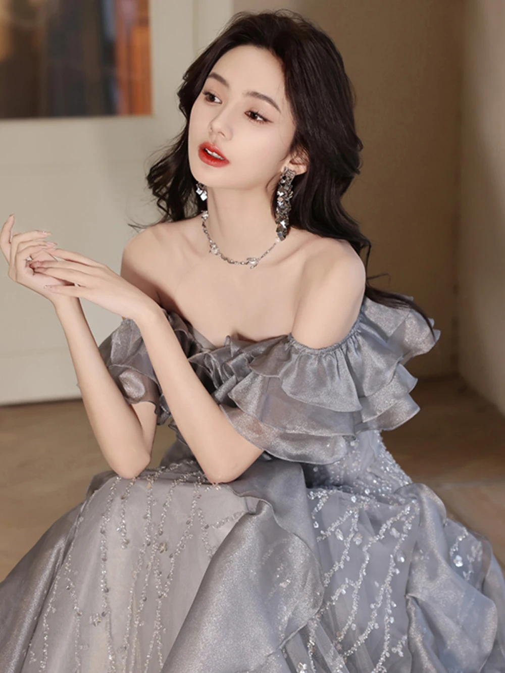 Light Luxury Silver Grey Evening Dress Women Shinning Sequins Puff Ruffles Off Shoulder Backless Prom Gown Patchwork Vestido