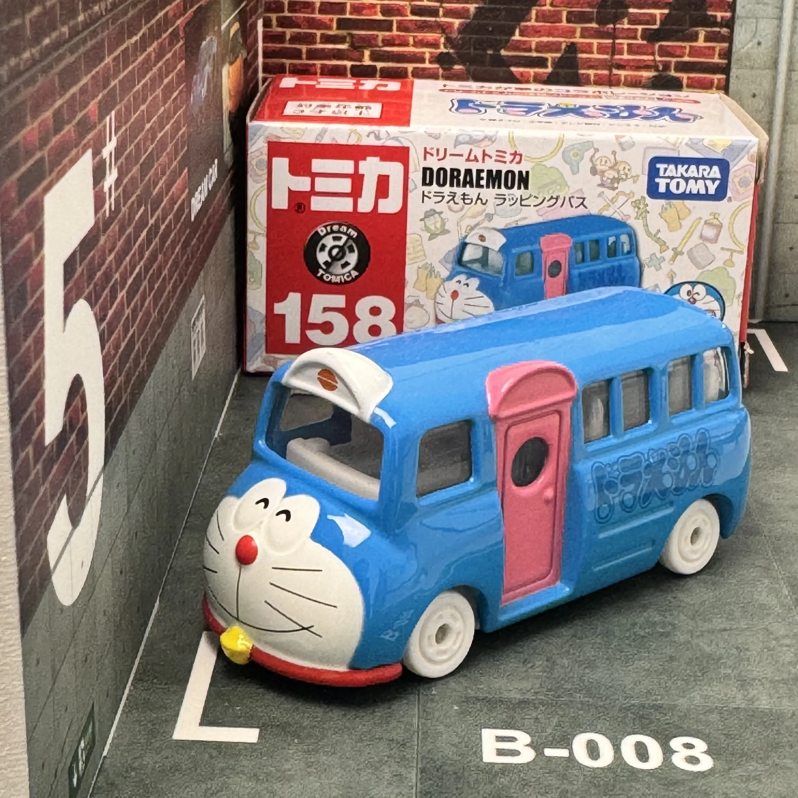 TOMY TOMICA Dream-coche de aleación NO.158, modelo de autobús Doraemon, vehículo en miniatura de juguete, coche pequeño coleccionable, vehículo de carretera Vintage, regalos