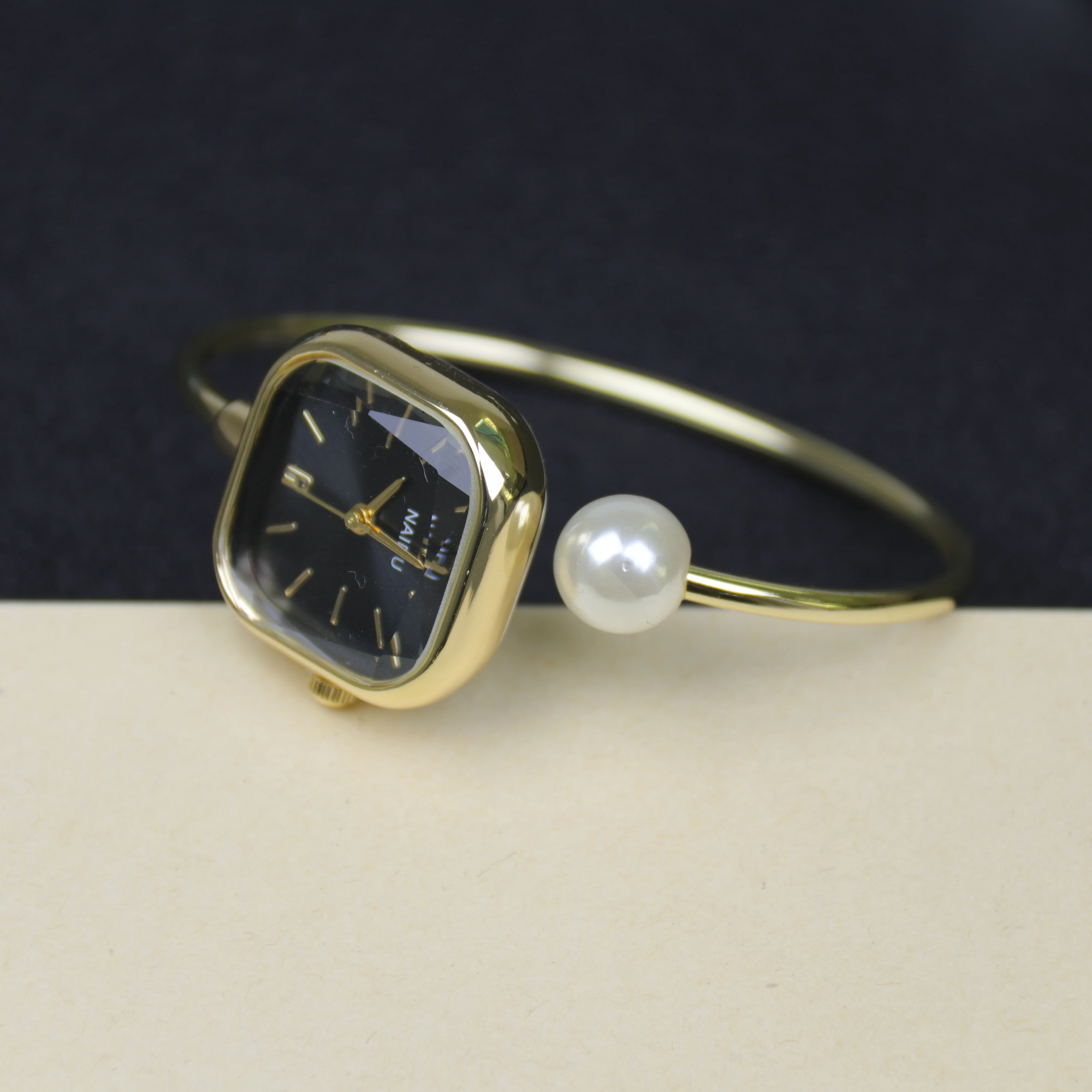 2026 New Elegant Minimalist Oval Ladies Watch for Women And Girls Simple Silver Gold Quartz Wristwatch Cute And Beautiful