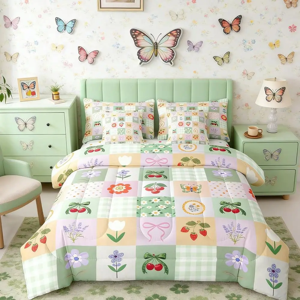 

7-Piece Cute Kawaii Princess Bedding Set for King Size Bed, Suitable for Kids and Teens, Breathable Comforter with Sheets