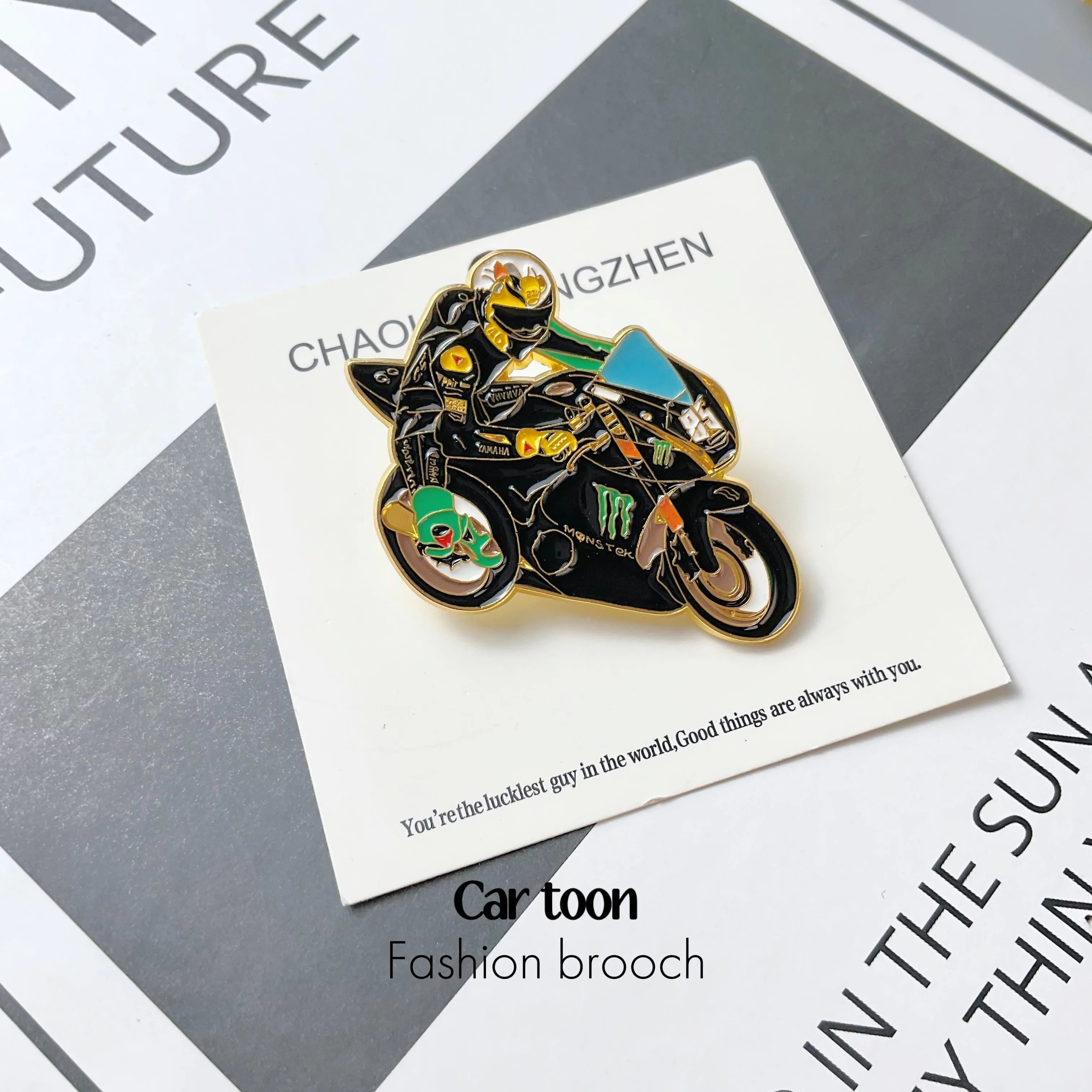 بروش سبيكة كوسبلاي ستارز استجابة على مساعدة وانغ ييبو، بروش عالي الختم، شارات معدنية، ملابس، حقائب وإكسسوارات