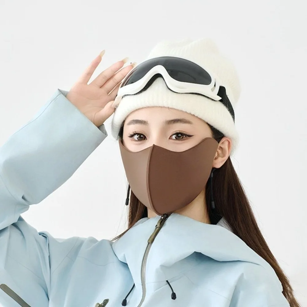 Nuova maschera calda traspirante Maschera antipolvere lavabile Copertura per il viso Autunno e inverno
