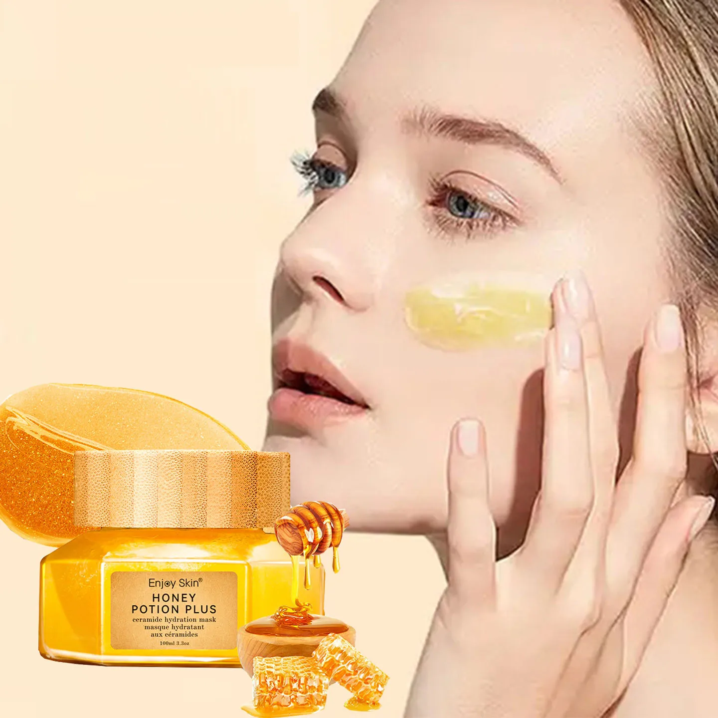 Moisturizing acne-removing hydrating deep cleansing shrinking pores brightening skin tone propolis applying honey mask Skincare
