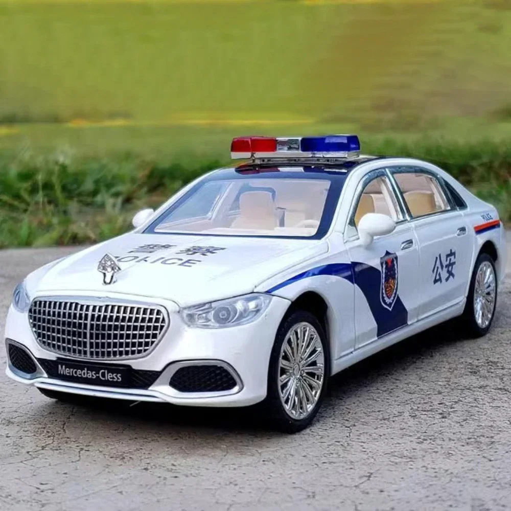 1/24 Model mainan mobil polisi Maybach S680 Diecast paduan 6 pintu terbuka peredam kejut Model kendaraan suara Swat untuk hadiah anak laki-laki