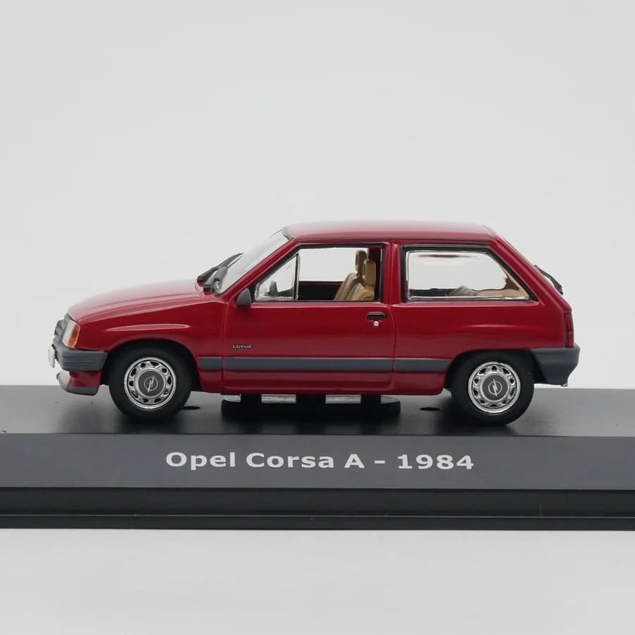 Ixo 1:43 Opel Carsa A 1984 Diecas Car Model Metal Toy Vehicle Alloy Collection Gifts