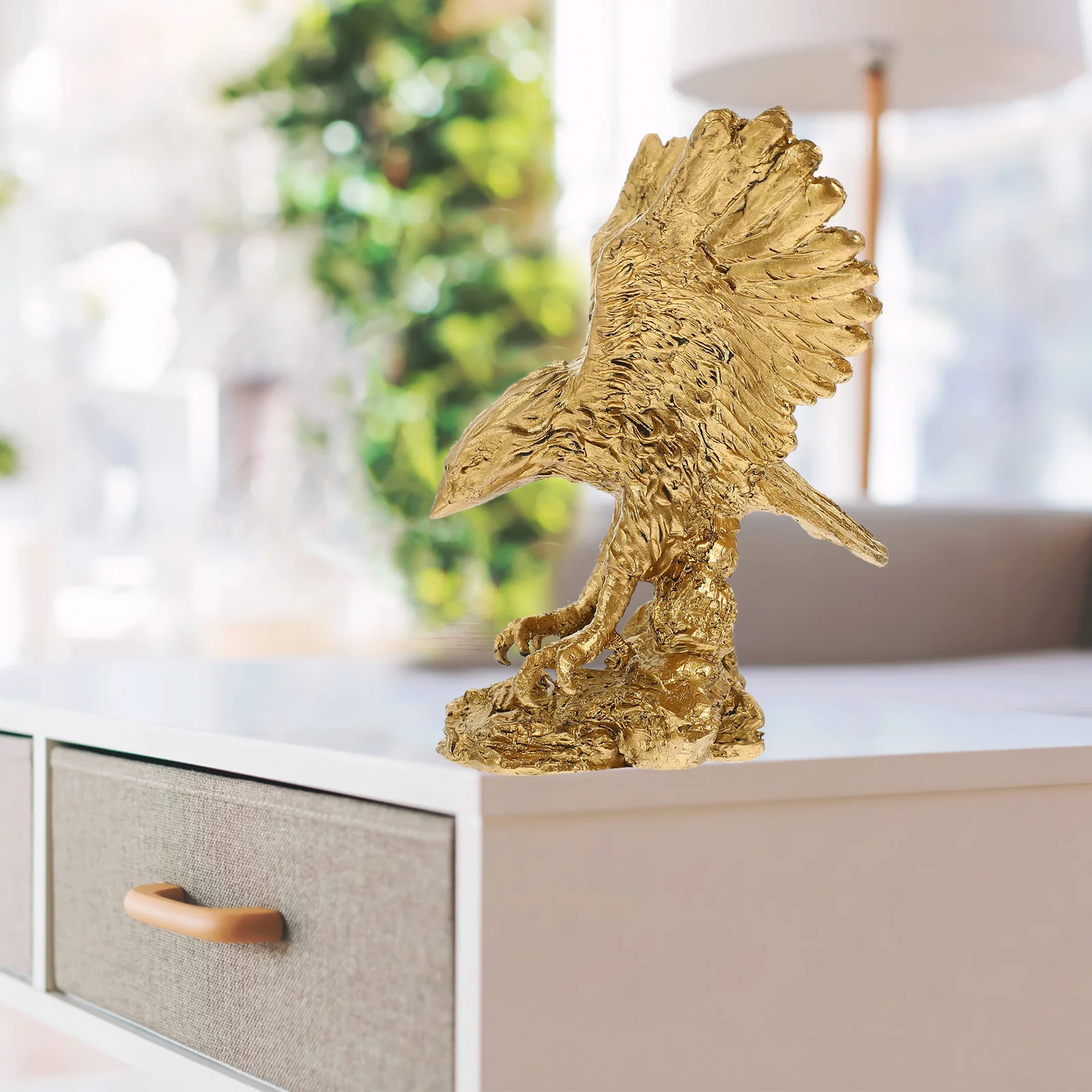 

1pc Medium Size Desktop Sculpture Home Decorative Gift Eagle Table Decor Animal Statue Lawn Ornament Office Adornment Desktop