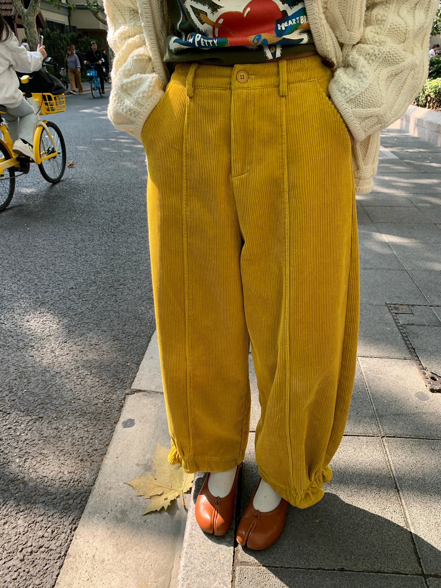 Fleece Lined Corduroy Wide Leg Pants Elastic Waist Warm Trousers Autumn Winter Fashion Ladies Casual Pure Color Straight Tube