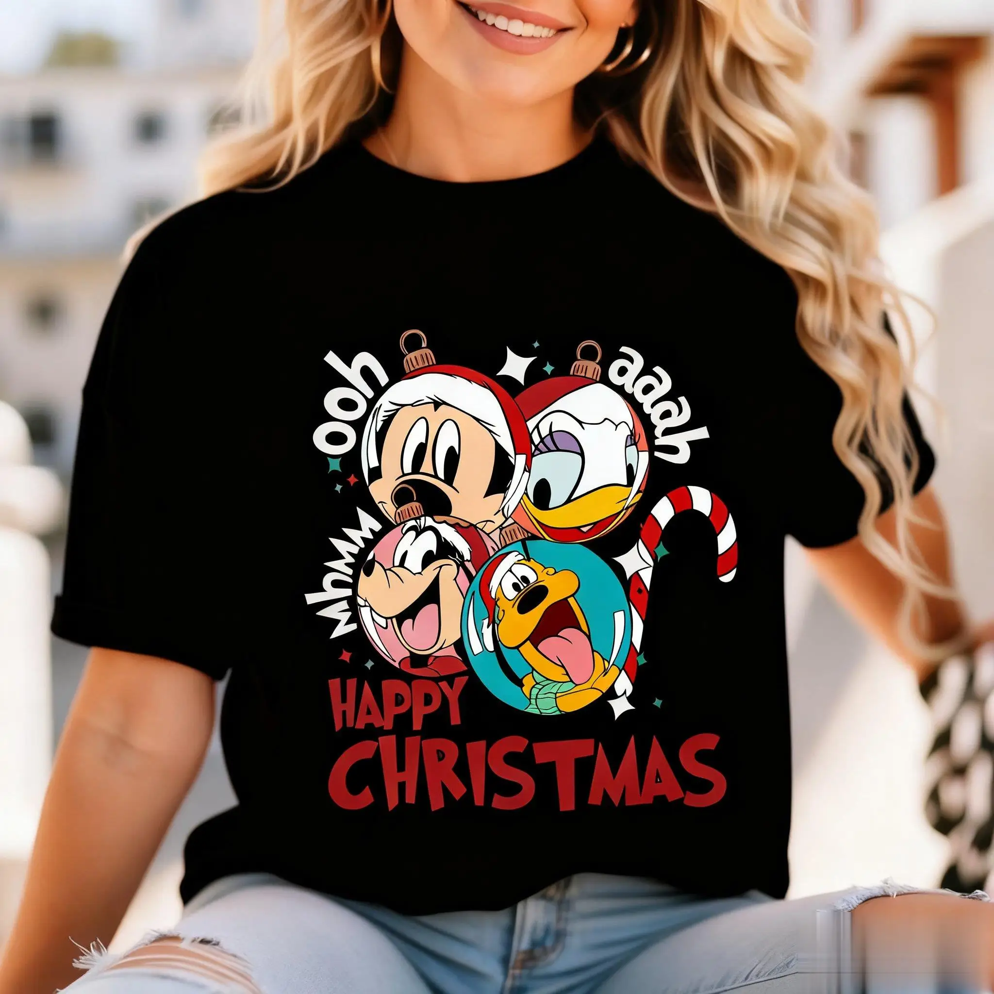 

MINISO Disney Mickey Mouse Christmas T Shirt Women Men Short Sleeve Tee Minnie Daisy Print Loose Casual Top Y2k Streetwear Trend