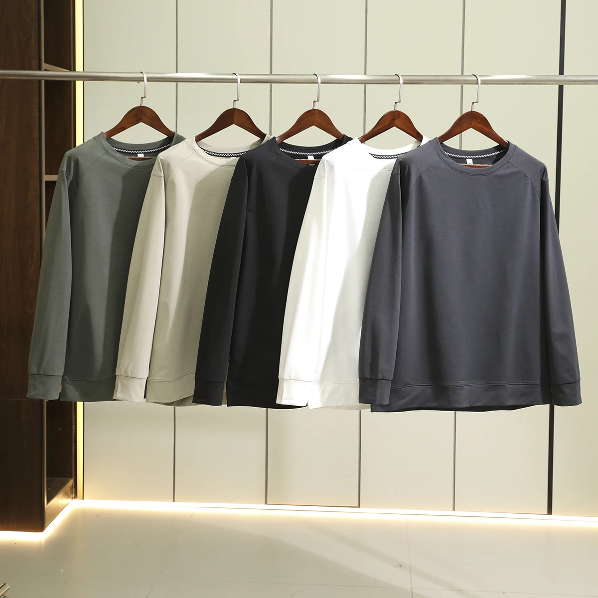 

Skin-friendly Comfortable Long Sve Basic Sle Men's T-irt Commute Faionable Color Boting irt