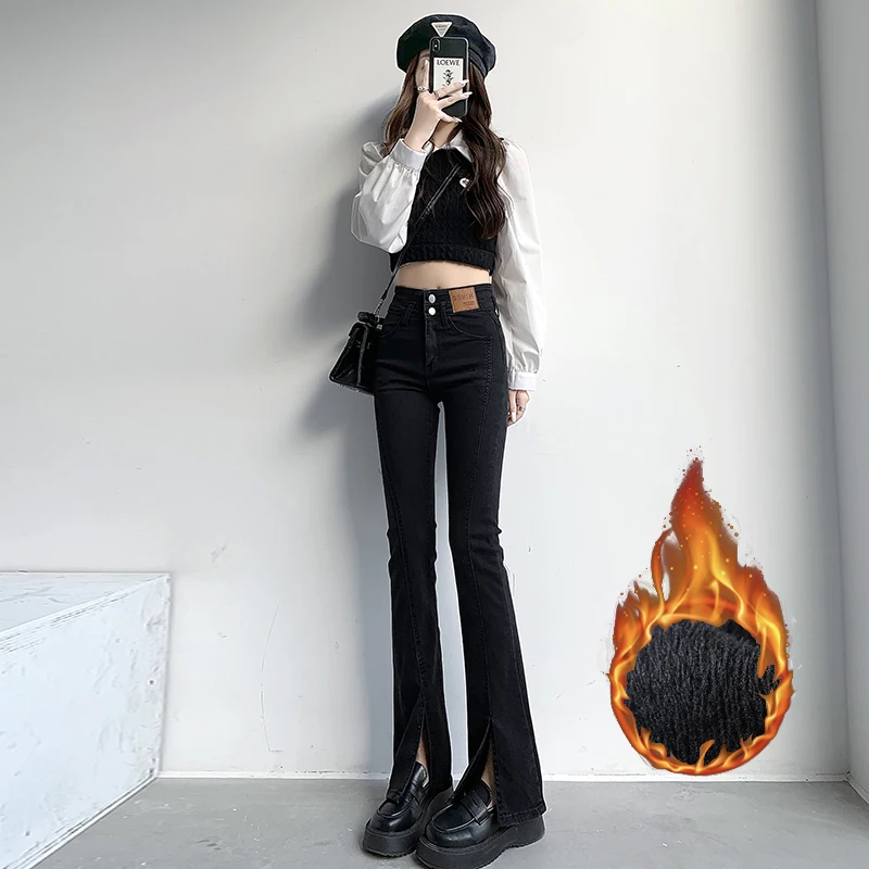 

Women 2023 Winter Feet Split Wide JeansDesigner Elastic Skinny Thicken Fleece Pants Loose Side Pocket High Street Thermal Jeans