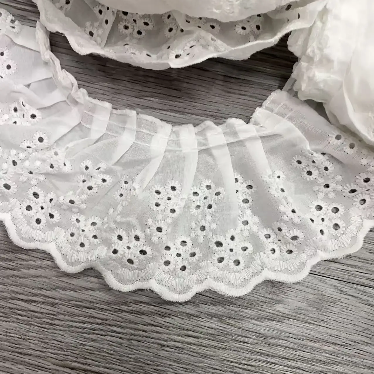 

9CM Wide Luxury Embroidery Yellow Flower Lace Fabric Trim Ribbon DIY Sewing Applique Collar Ruffle Guipure Wedding Cloth Supply