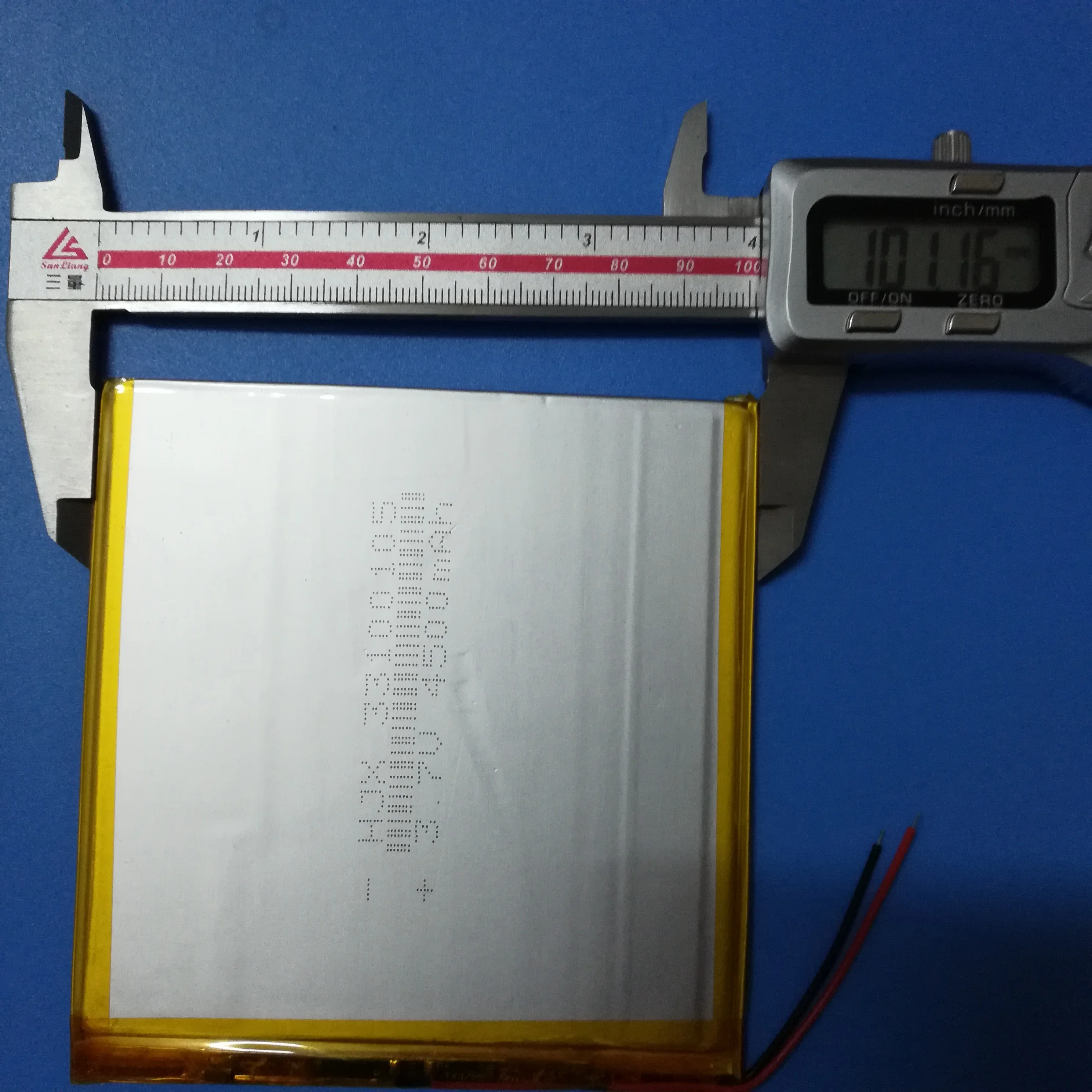 3.7V polymer lithium battery 3510010591014 inch notebook PC battery 4500MAH