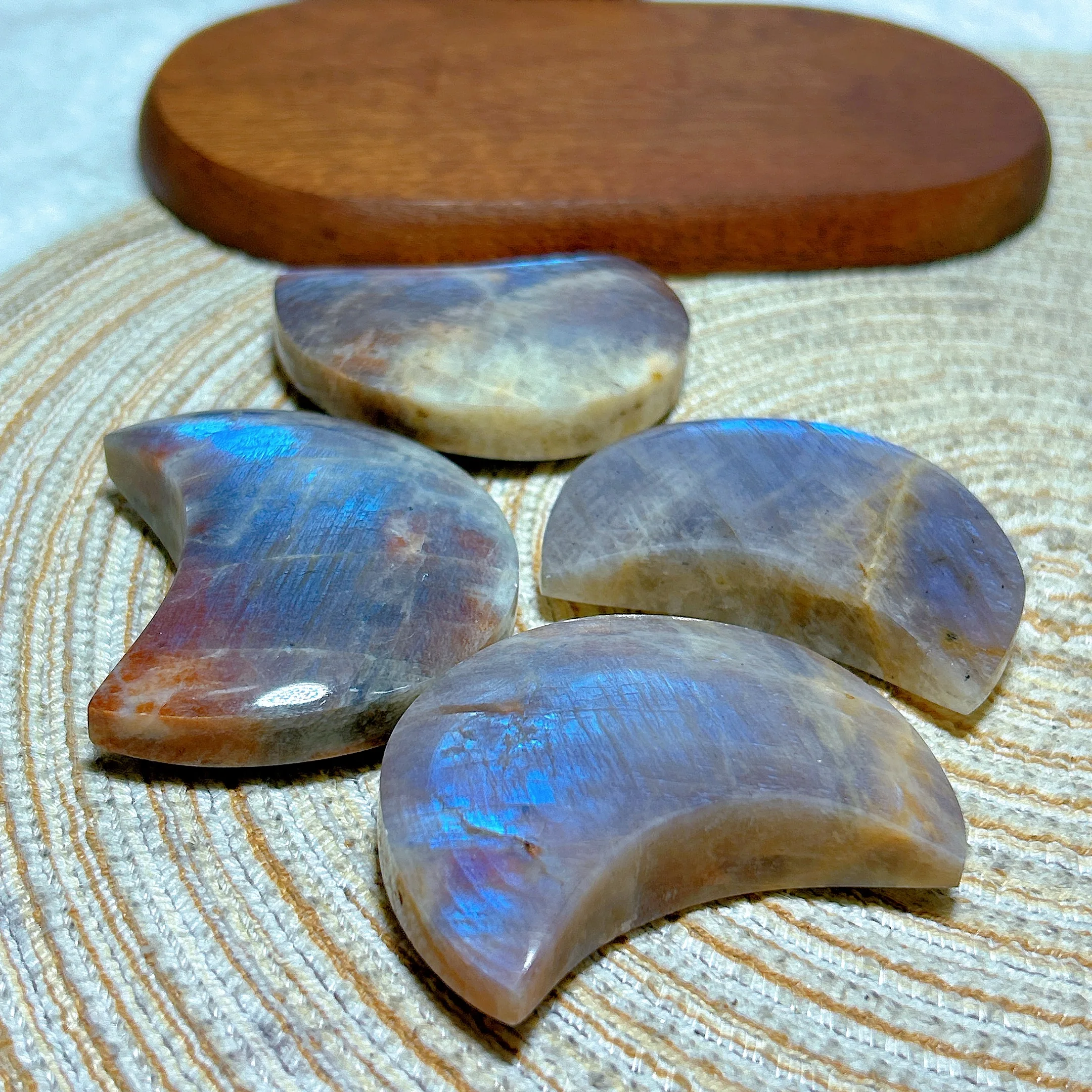 حجر القمر الكريستالي الطبيعي عالي الجودة مع حجر الشمس والقمر والأحجار الكريمة الزرقاء للشفاء المصقول والطاقة المعدنية ديكورات المنزل هدية #5