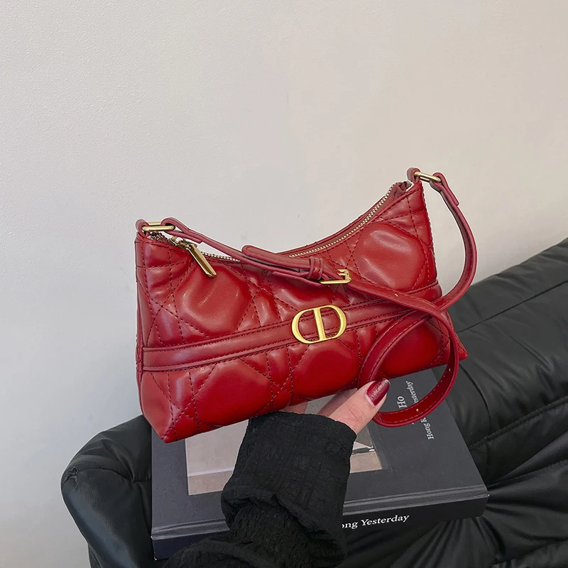 2025年新版 エレガントなトップハンドルバッグ チェーンディテール付き プレミアムスムースレザー デイトゥナイト 多用途 キャリーエッセンシャル