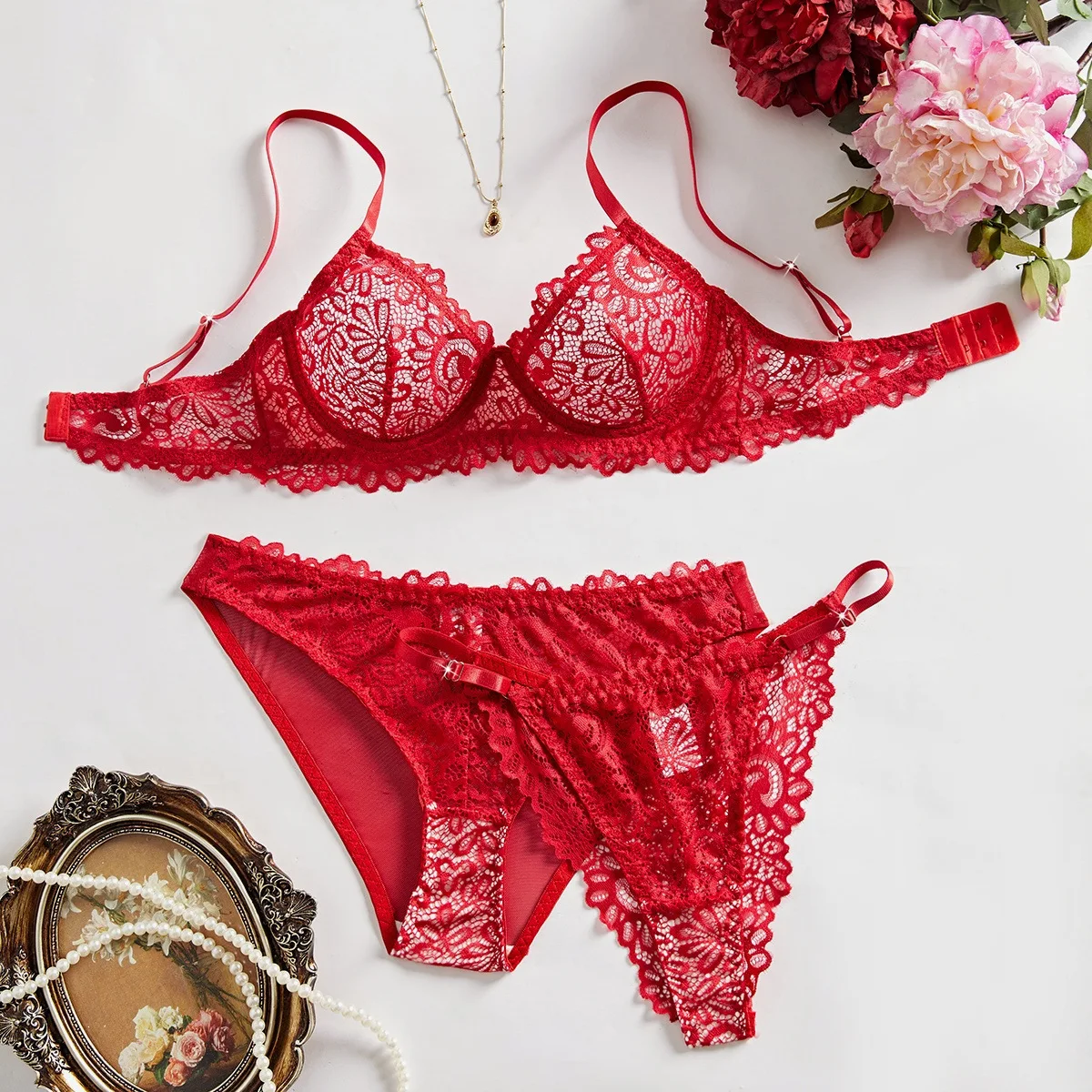 

Sexy Lace Embroidery Perspective Lingerie with Steel Rim Women Ultra Thin Gather Bra Female See Through Exotic Thong Three Piece