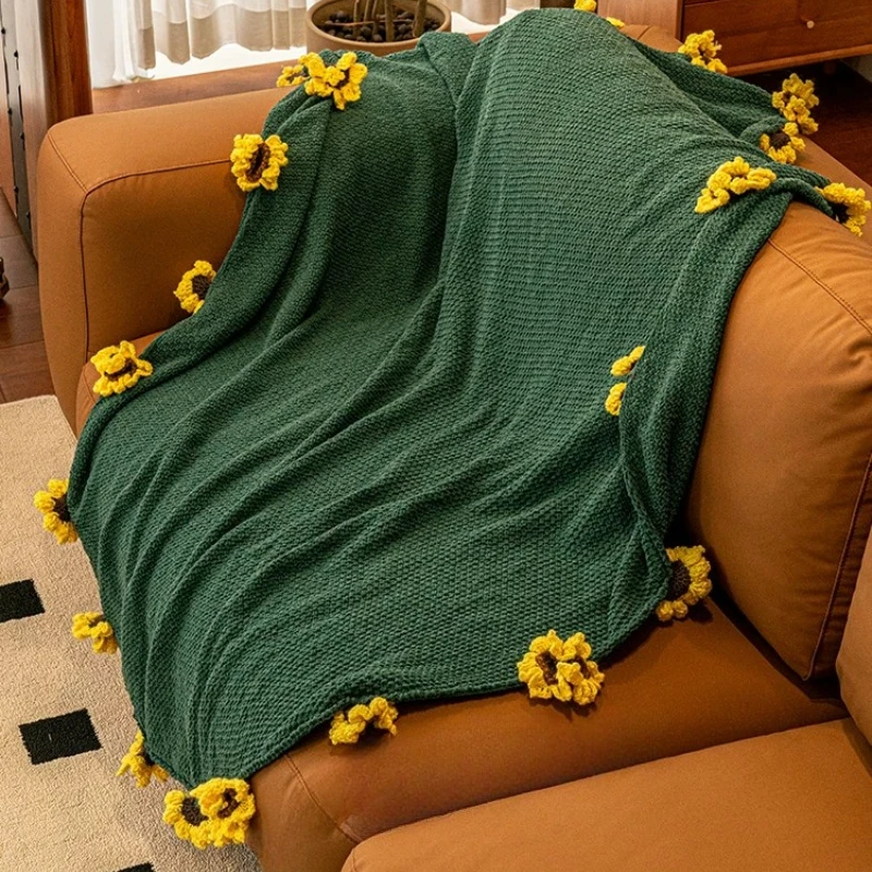 

Sunflower Knitted Throw Blanket, 3D Floral Bouquet Wrap, Breathable Seat Cushion for Sofa & Bed, Finished Flower Shawl
