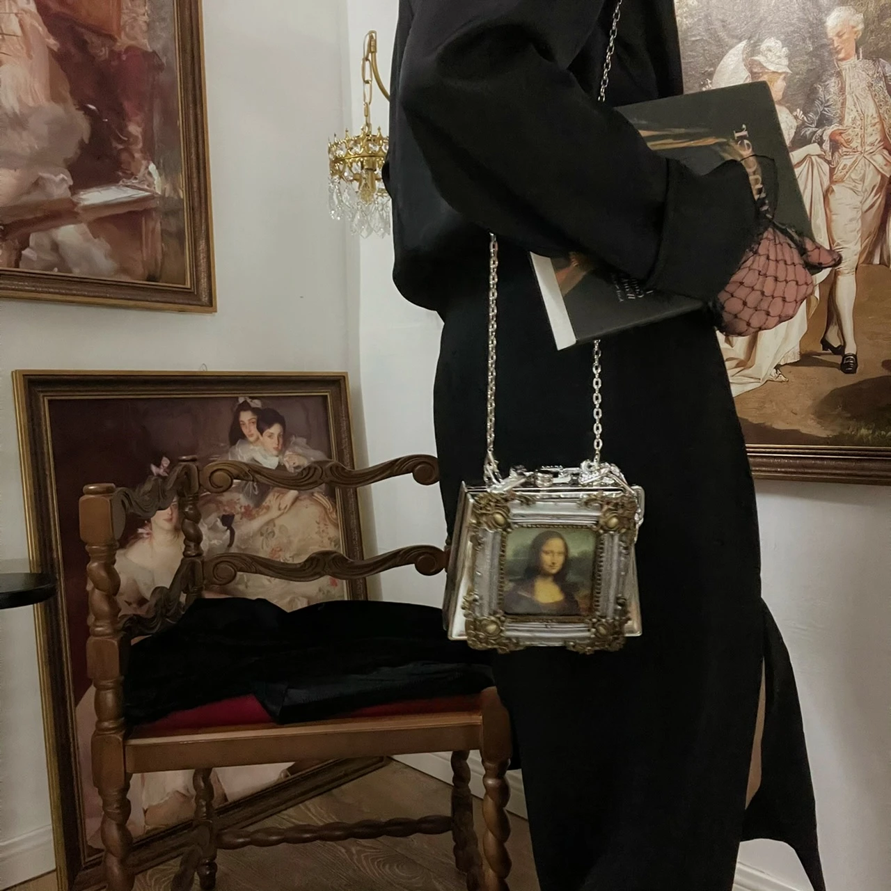 Niche art retro museum engraved picture frame Mona Lisa famous painting dinner bag Renaissance bag