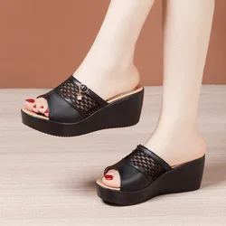 Small Size 32-43 Elegant Cutout Soft Leather Shoes Summer Wedges Slippers 2024 Med Heels Platform Slides Women Beach Office Mom