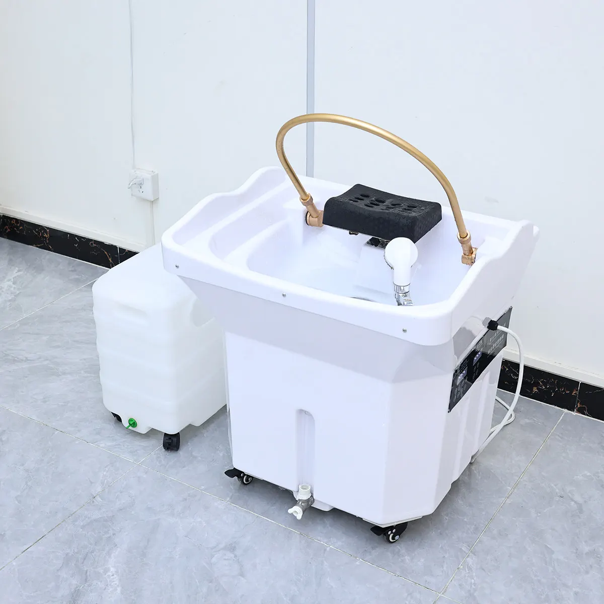 New automatic constant temperature water  treatment instrument, movable fumigation and water storage head treatment basin