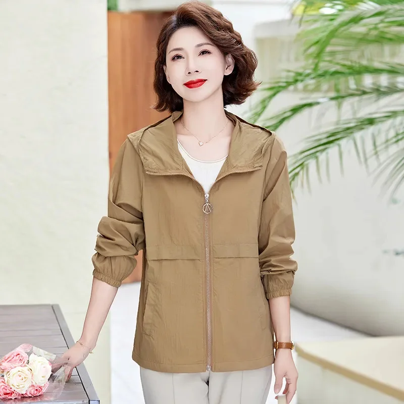 Middle-Aged Mother Sunscreens Jackets Women's Summer 2027 New Sun Protection Clothing Coat Hooded Outerwear Fashion Overwear Top