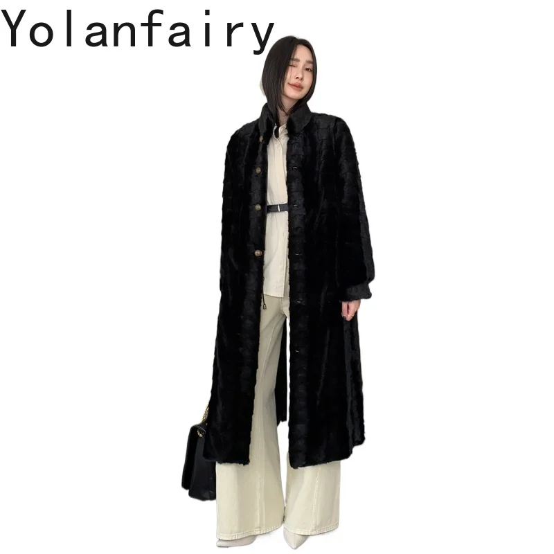 YOLANFAIRY معطف فرو منك عالي الجودة للنساء شتاء 2025 موضة الوقوف طوق طويل أسود فرو منك معاطف نسائية سترة من الفرو