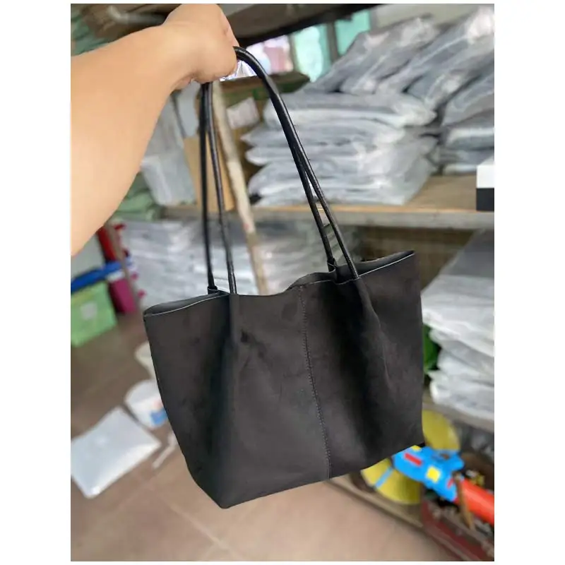 Unterarm-Umhängetasche aus Wildleder mit passender Geldbörse, große Kapazität für Damen, Alltags-Pendler-Einkaufstasche, einfarbige Vintage-Handtasche für Damen – Detail 17