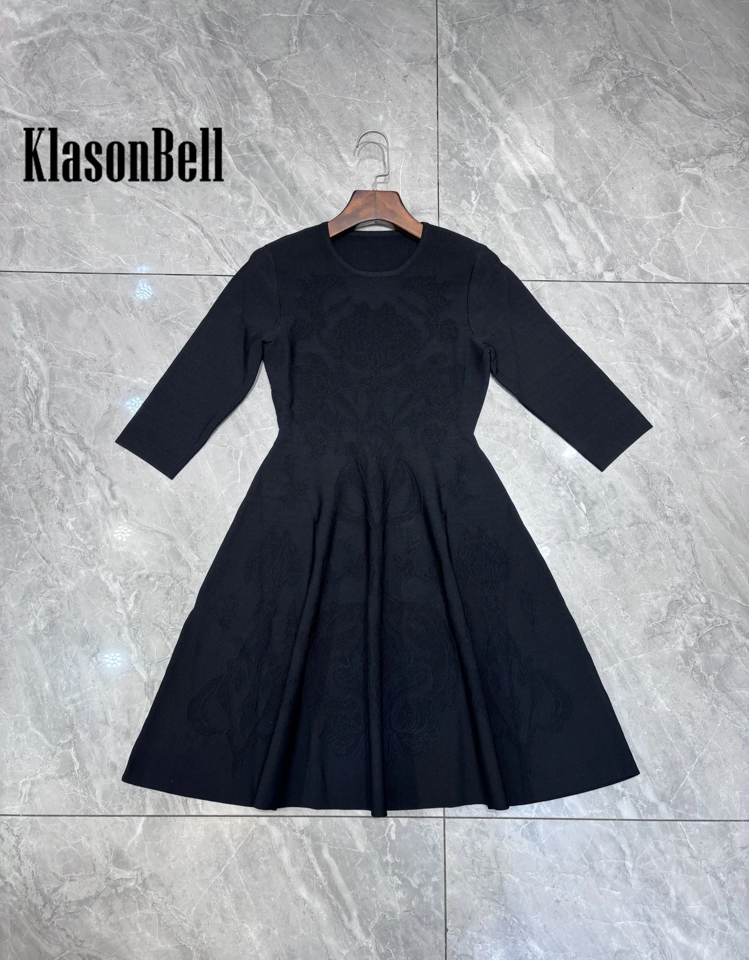 9.2 KlasonBell Women Vintage Fashion Flower Jacquard Half Sleeve Knit Dress O-Neck Collect Waist A-Line Mini Dress