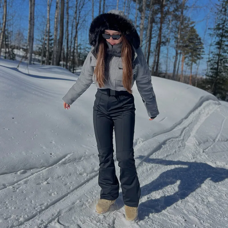 Winter 2-Teiliger Skianzug mit Kapuze, Kurze Schneejacke, Ausgestellte Skihose mit Gürtel, Wasserdicht, Dick, 2026 Snowboarding Outdoor Damen-Outfit – Detail 14