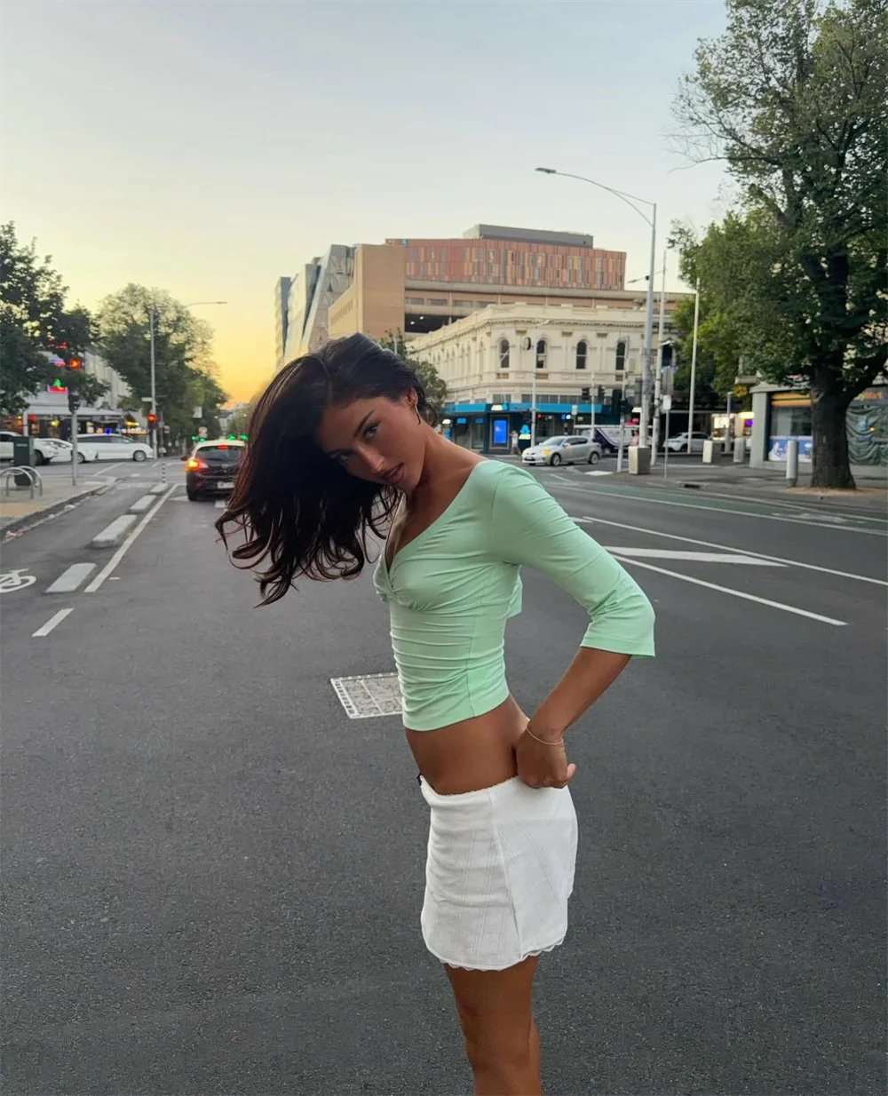 Absobe Damen Sexy Tiefer V-Ausschnitt Halblange Ärmel Top Minimalistisch Einfarbig Sexy Y2K Slim Casual T-Shirt 2026 Frühling Sommer Outfit Streetwear – Detail 36