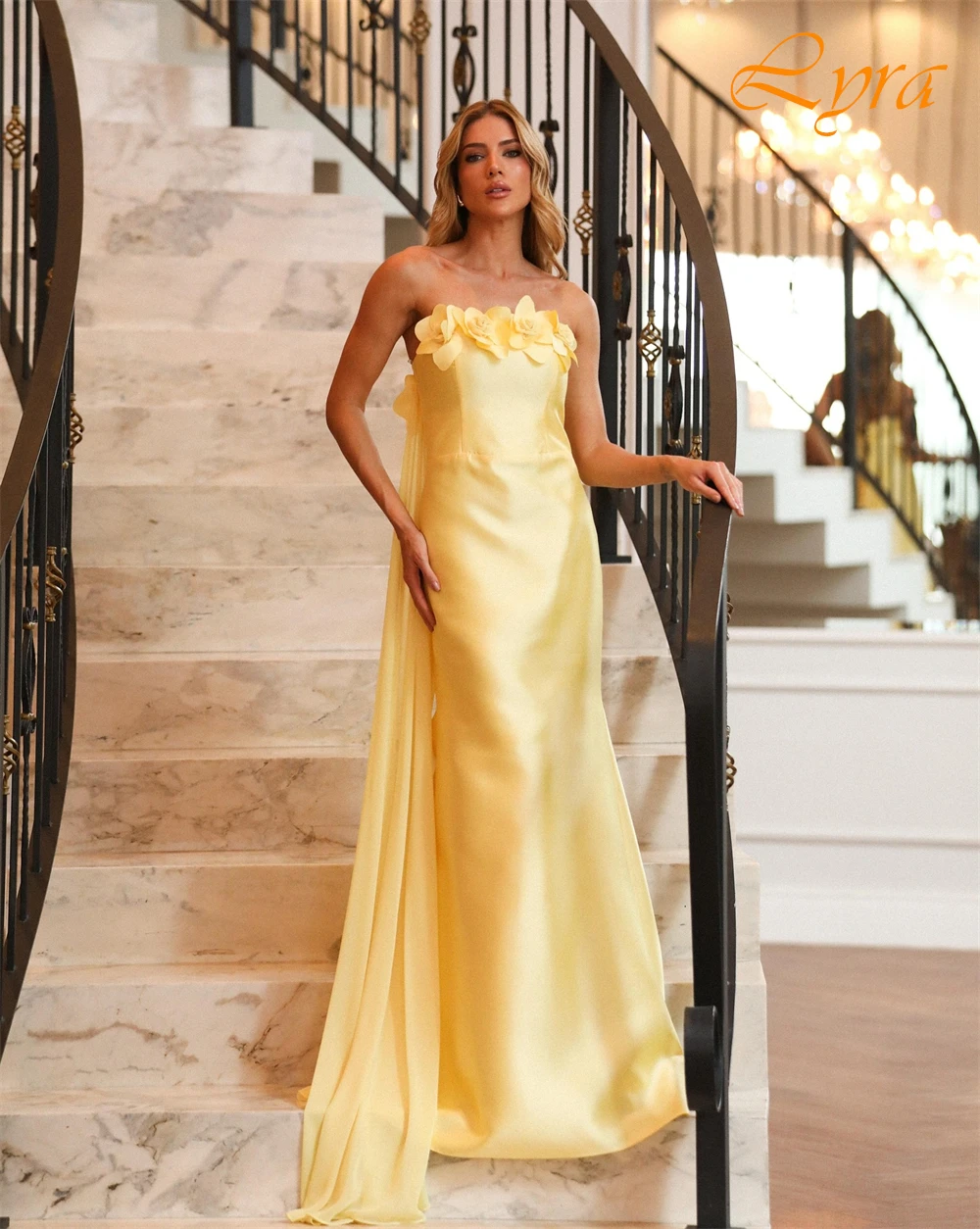 맞춤형 클래식 새틴 Strapless 이브닝 드레스 절묘한 꽃 댄스 파티 드레스 기질 특별 행사 가운