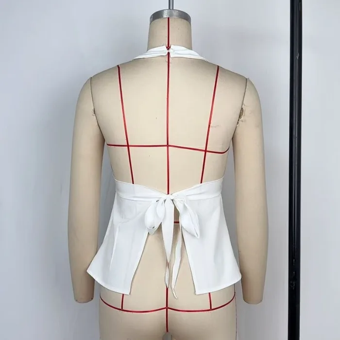 エレガントなタンクトップ女性ストリートファッショナブルなノット無地スリムネックストラップカジュアルショート 2025 夏の新デザインセンスベスト