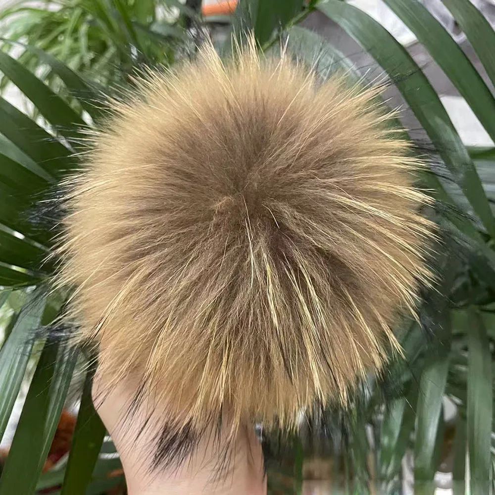 2 Pieces/Lot Wholesale 13cm and 15cm Natural Color Pompoms Real Raccoon Fur and White Fox Fur Pom-Poms for Warm Knitted Winter H